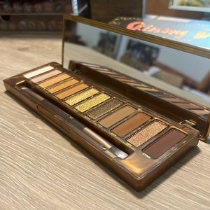 Urban Decay Honey Palette